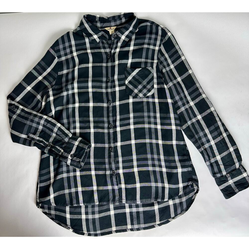Woolrich Size Medium Black White Plaid Button Down Soft Nylon Long Sleeve Shirt - Picture 2 of 7